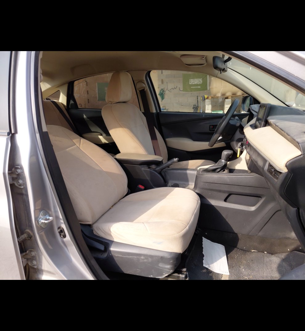 تويوتا يارس Y 2023 image