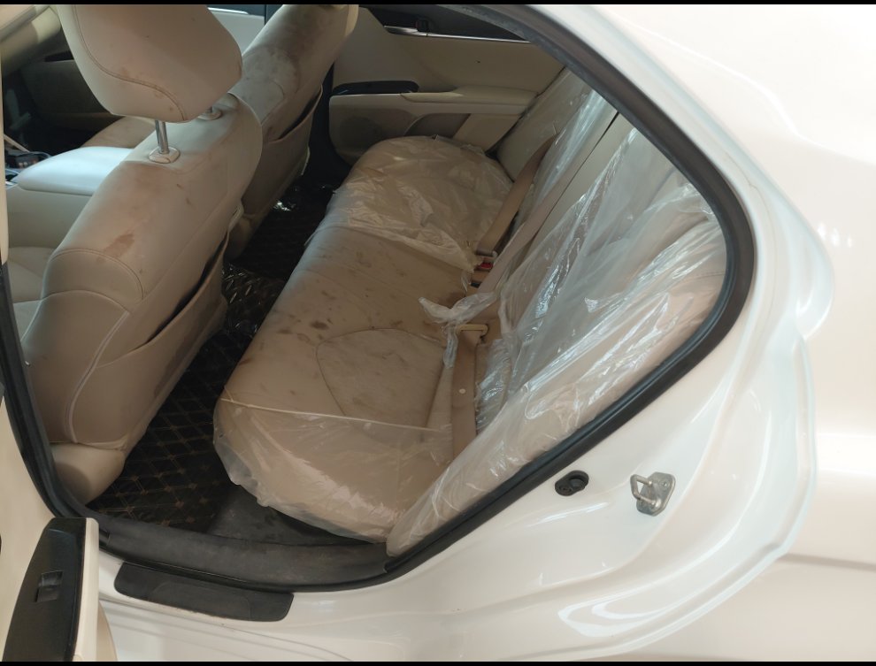 تويوتا كامري GLE HEV 2023 image