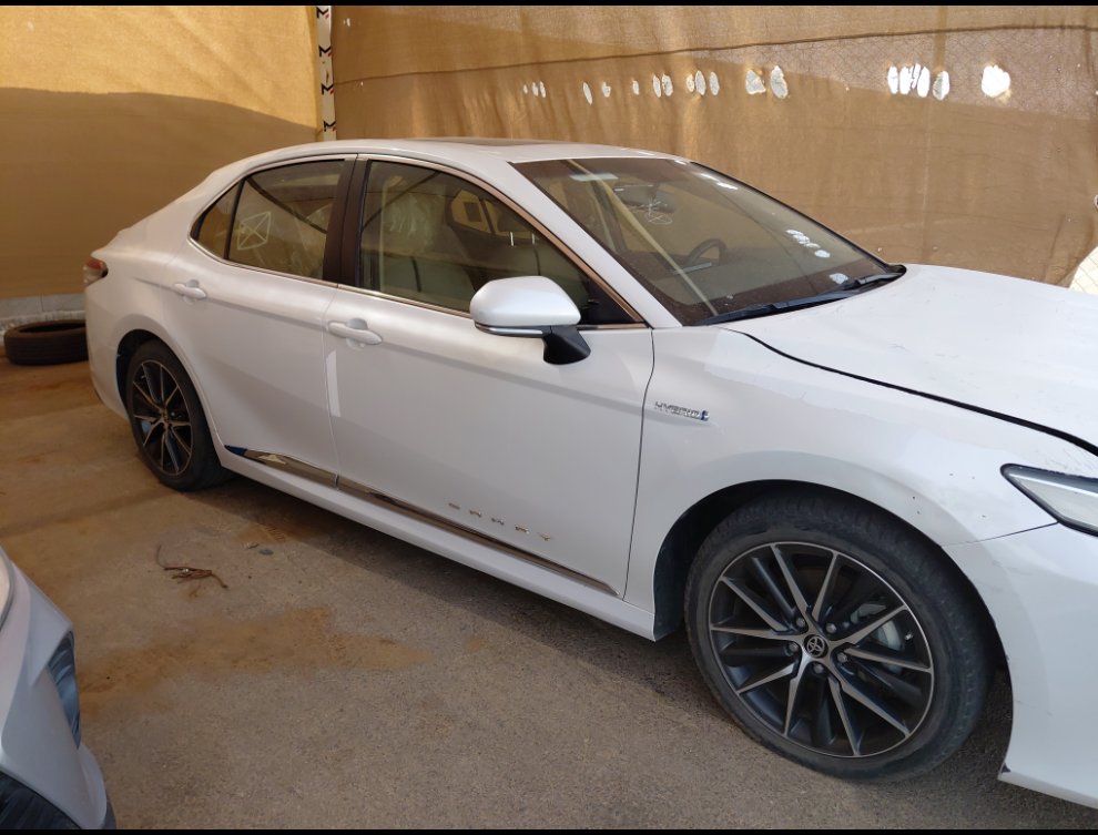 تويوتا كامري GLE HEV 2023 image