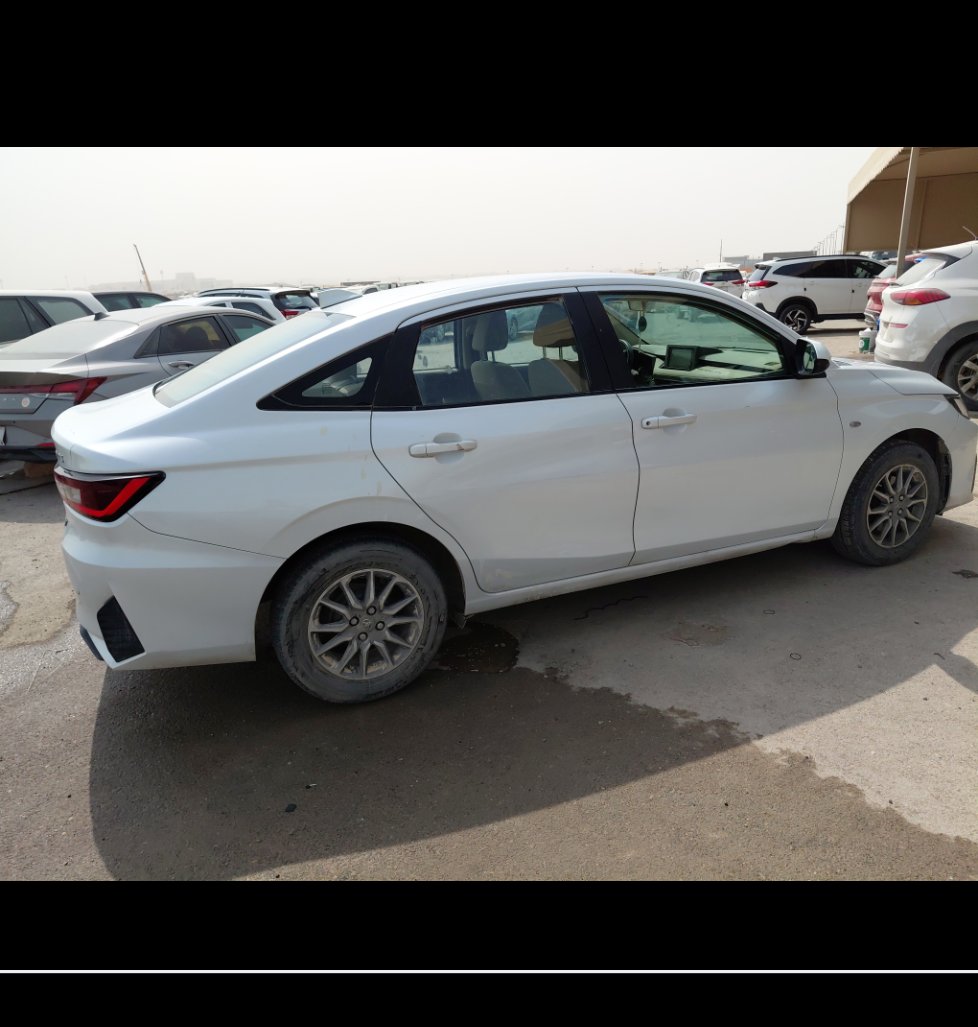 تويوتا يارس SD 2023 image