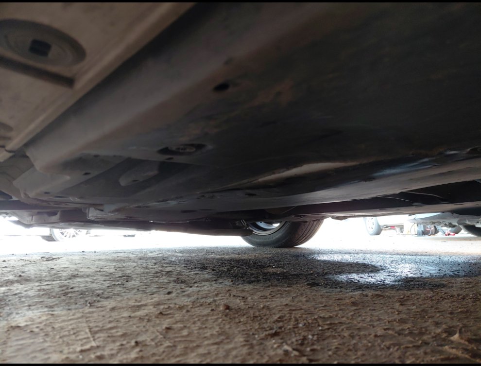 Toyota Camry GLE   2020 image