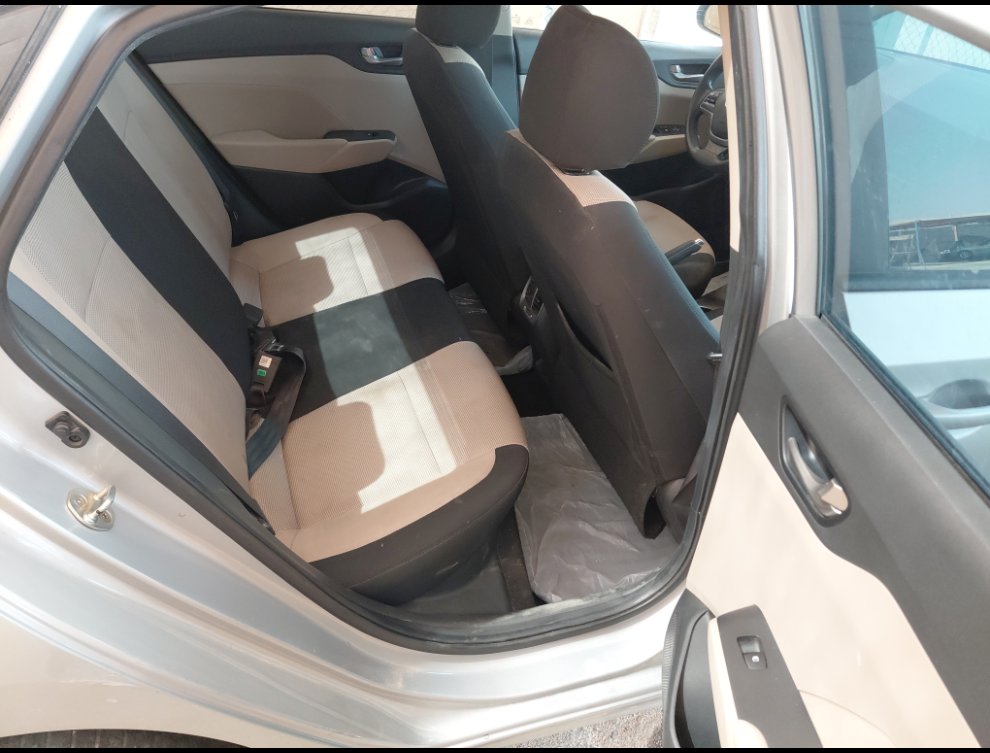 هيونداي أكسنت GL 2020 image