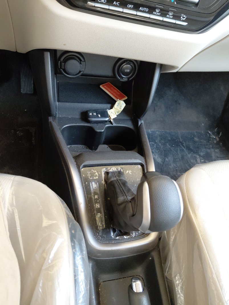 Suzuki DZIRE GLX  2025 image