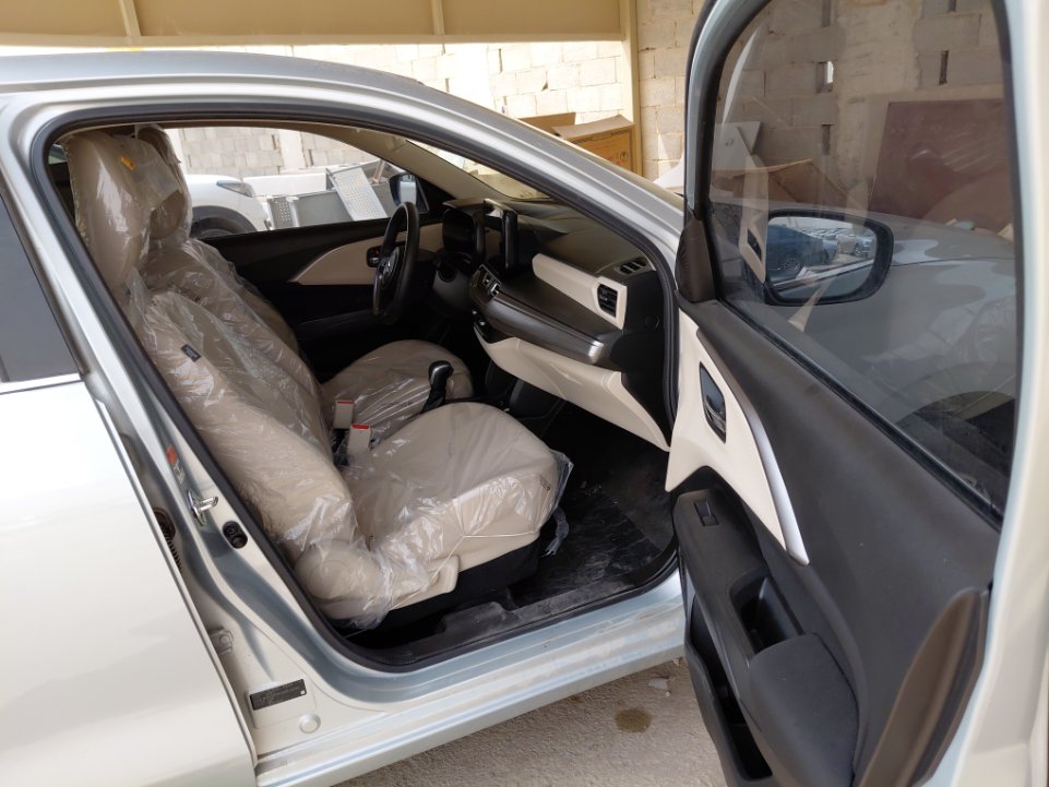 Suzuki DZIRE GLX  2025 image