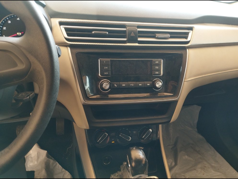 إم جي 5 STD 2023 image