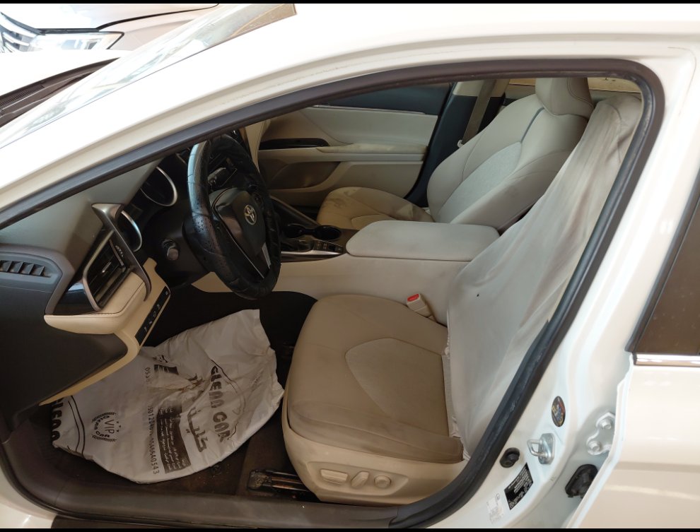 تويوتا كامري GLE HEV 2021 image