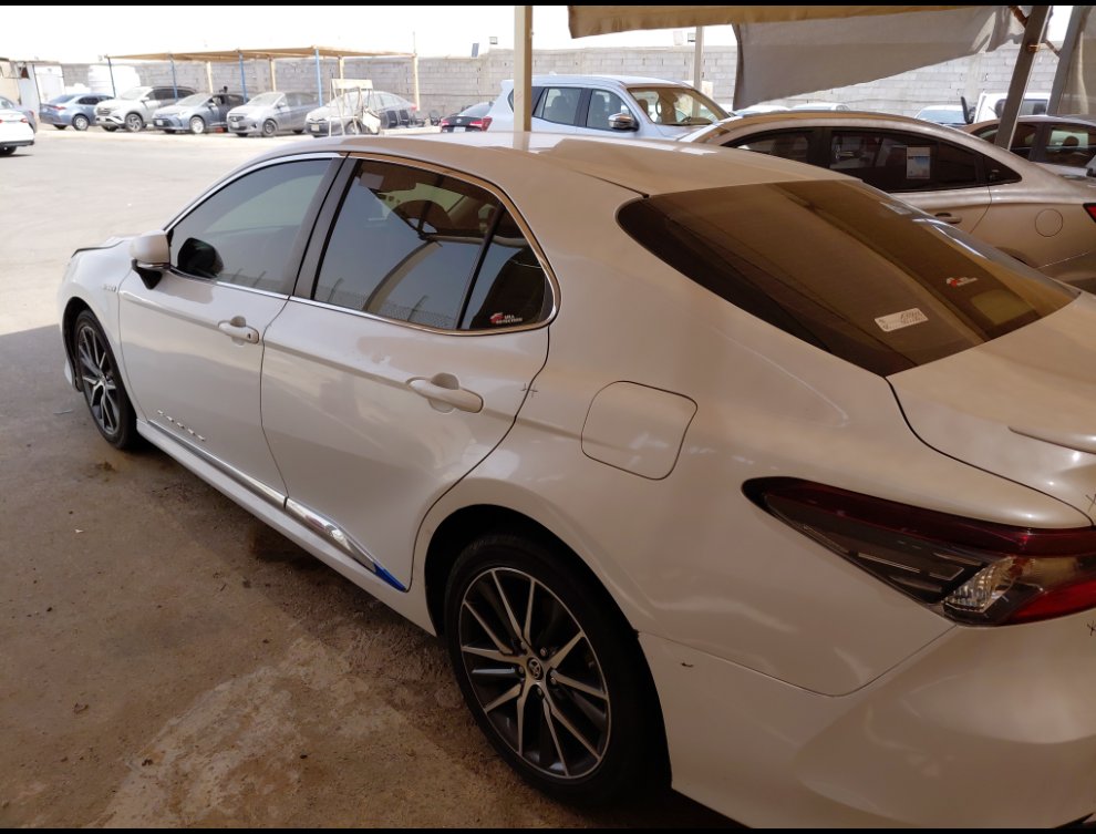 تويوتا كامري GLE HEV 2021 image