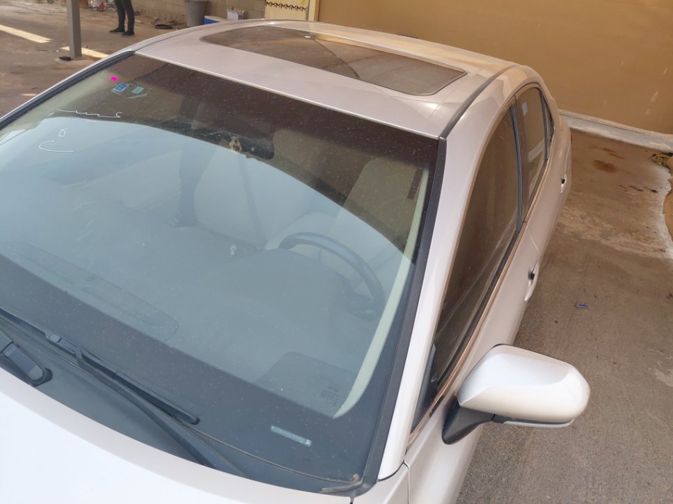 Toyota Camry GLE HEV 2020 image