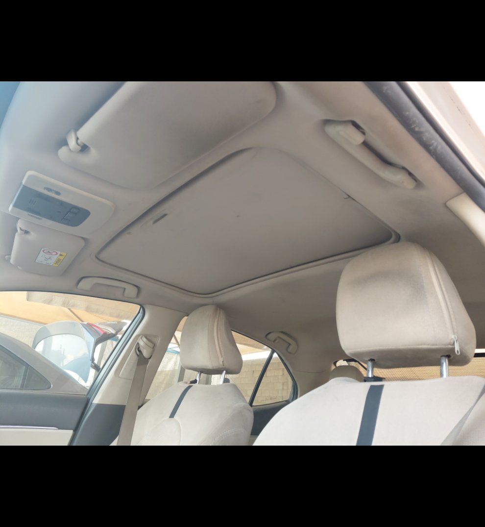 Toyota Camry GLE HEV 2020 image