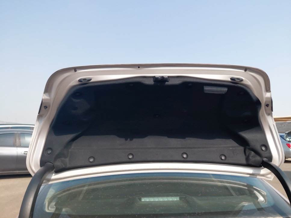 Toyota Camry GLE HEV 2020 image