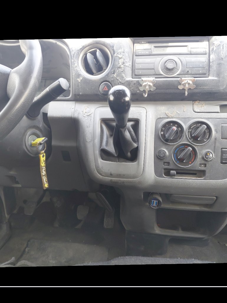 نيسان Urvan  2019 image