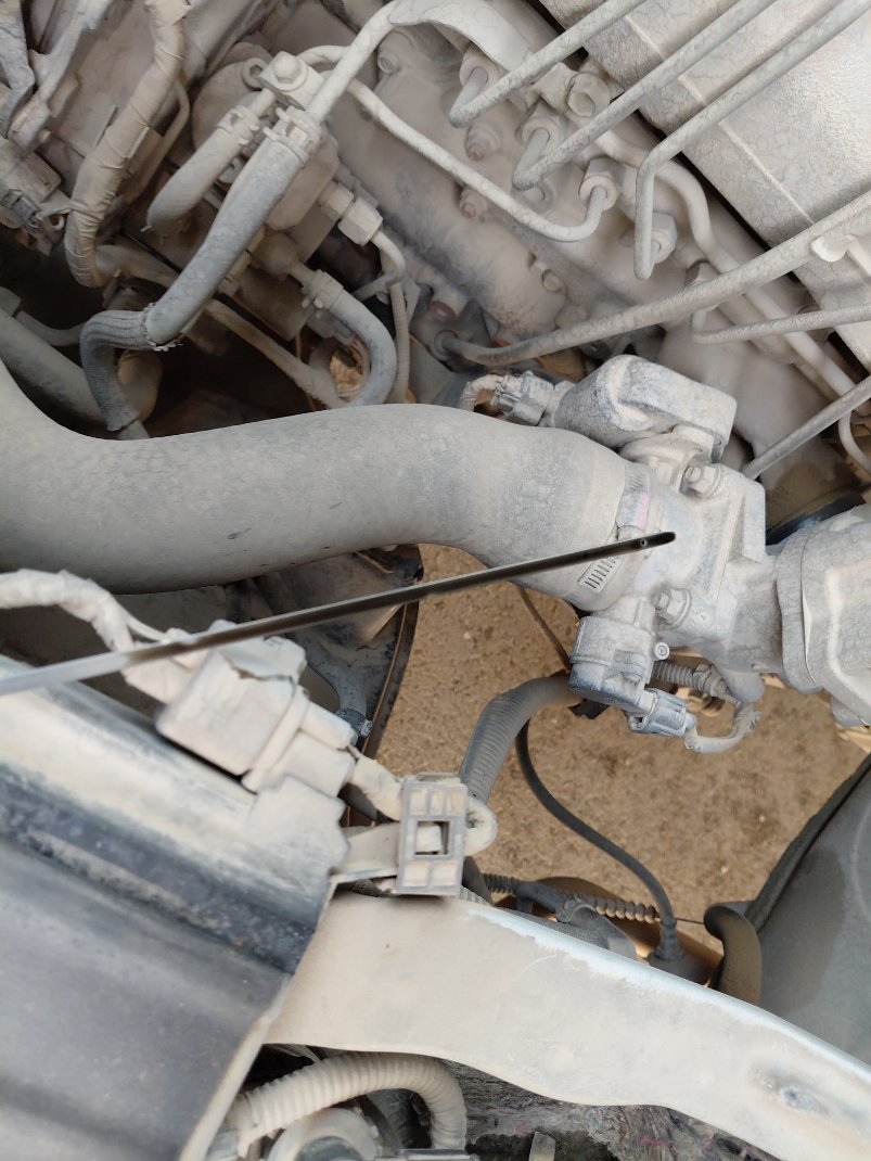 Toyota Hiace Bus  2017 image