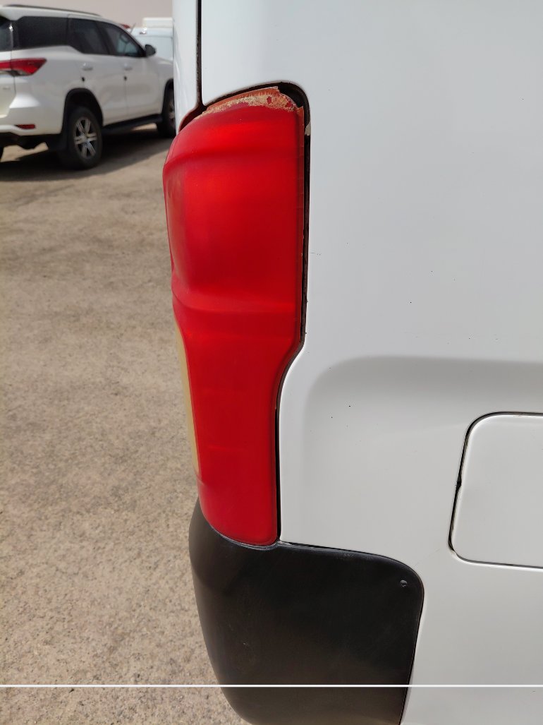 نيسان Urvan  2019 image