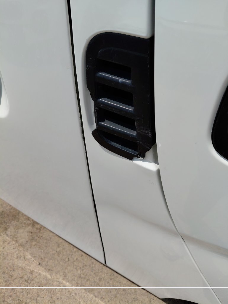 نيسان Urvan  2020 image