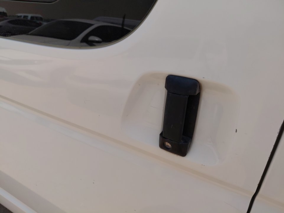 Toyota Hiace Bus  2017 image