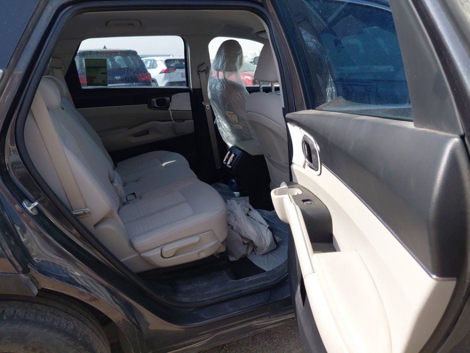 كيا سورينتو 4WD 2023 image