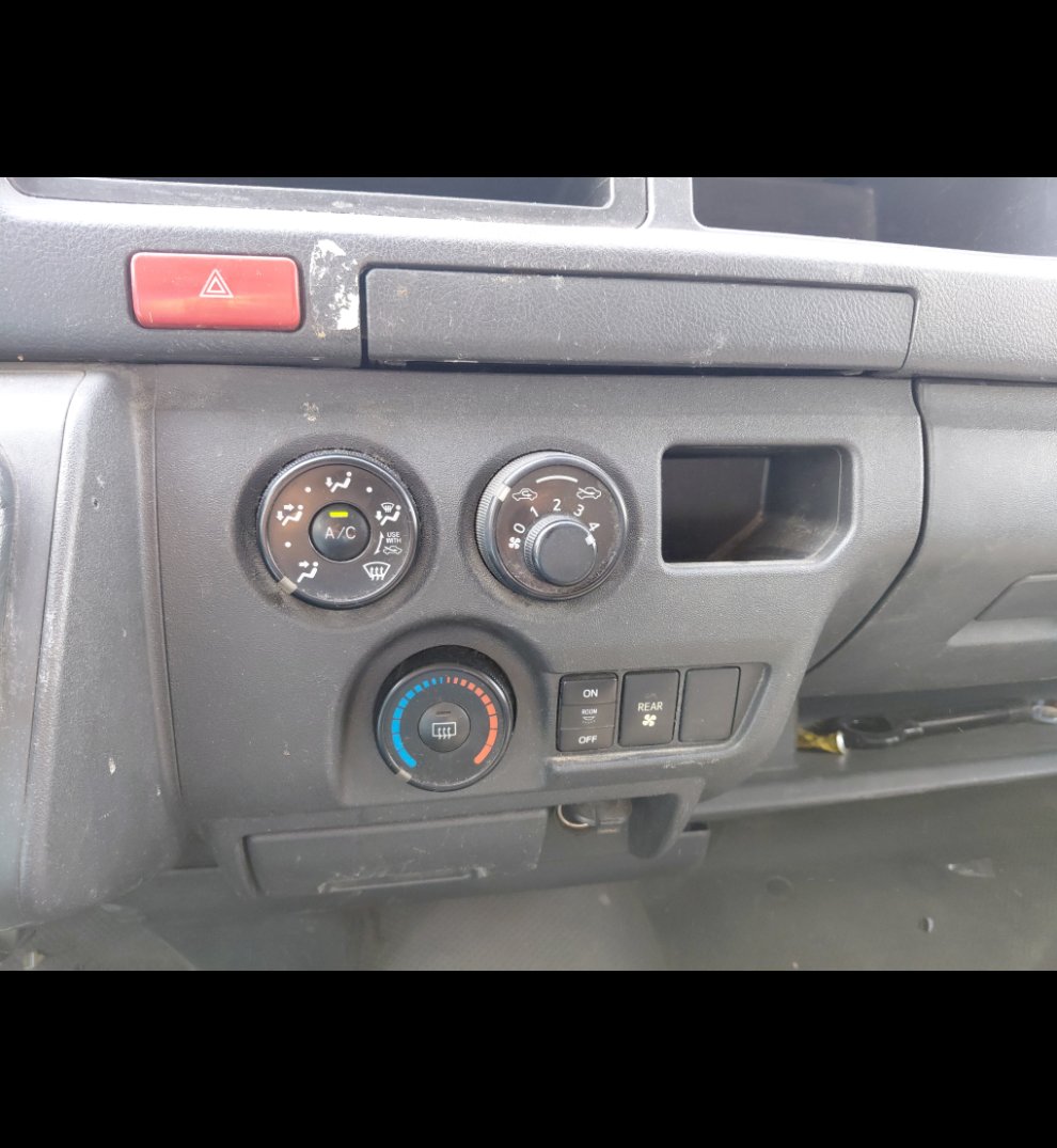 Toyota Hiace  2017 image