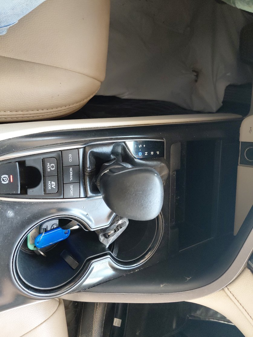 تويوتا كامري GLE HEV 2020 image