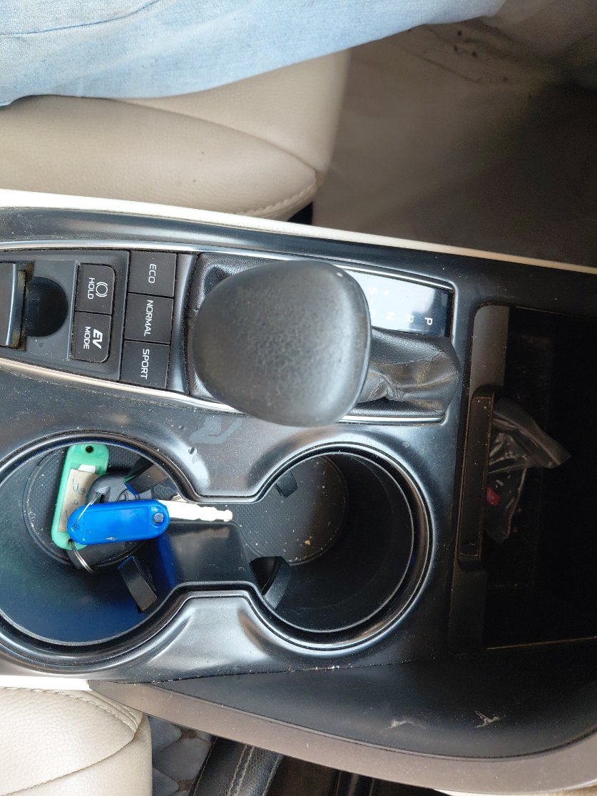 تويوتا كامري GLE HEV 2020 image