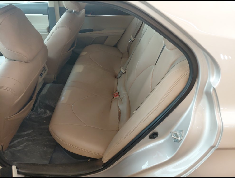 تويوتا كامري GLE HEV 2020 image