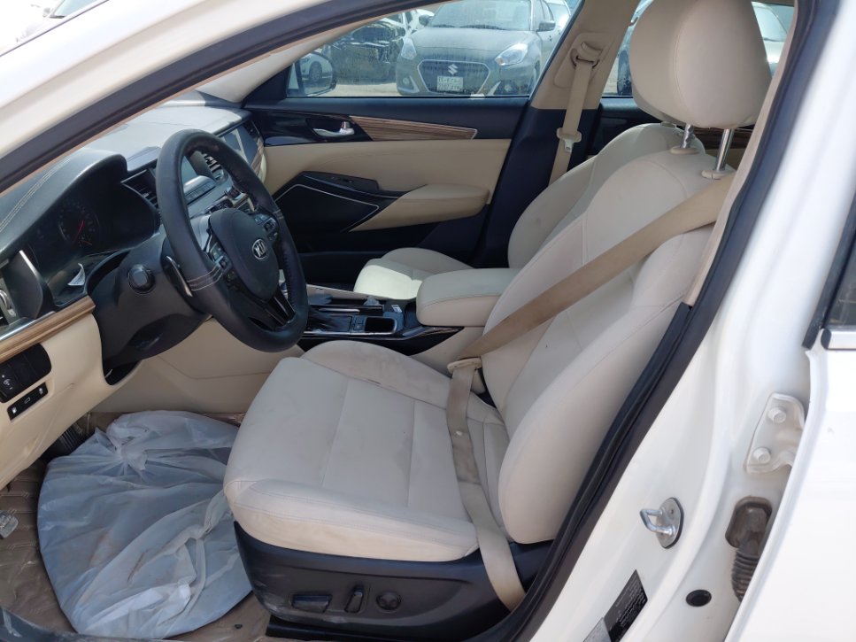 KIA Cadenza LX FWD 2017 image