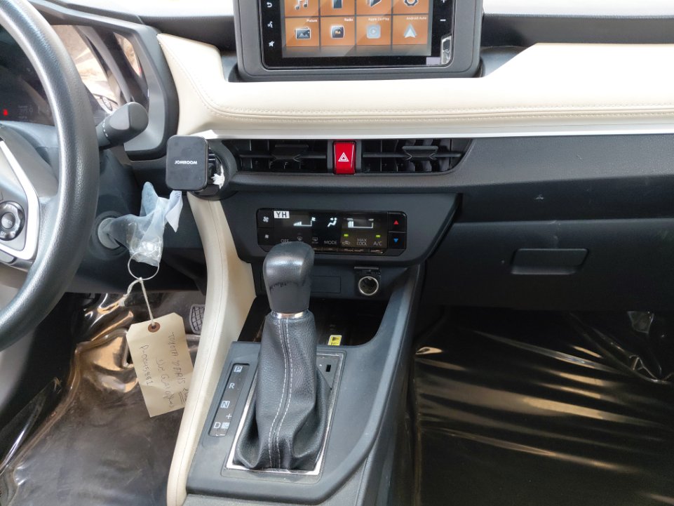 تويوتا يارس SD Y PLUS 2023 image