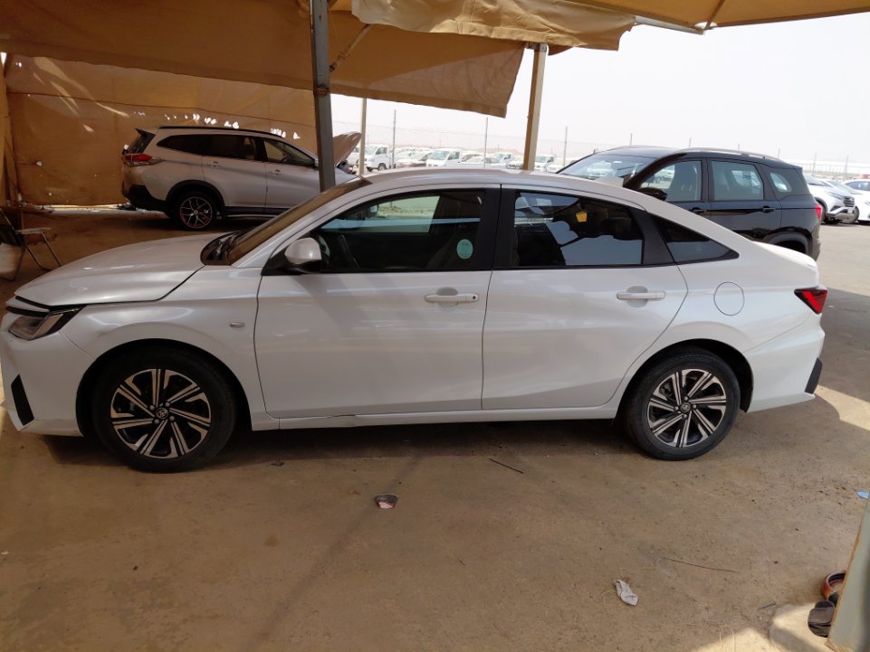 تويوتا يارس SD Y PLUS 2023 image