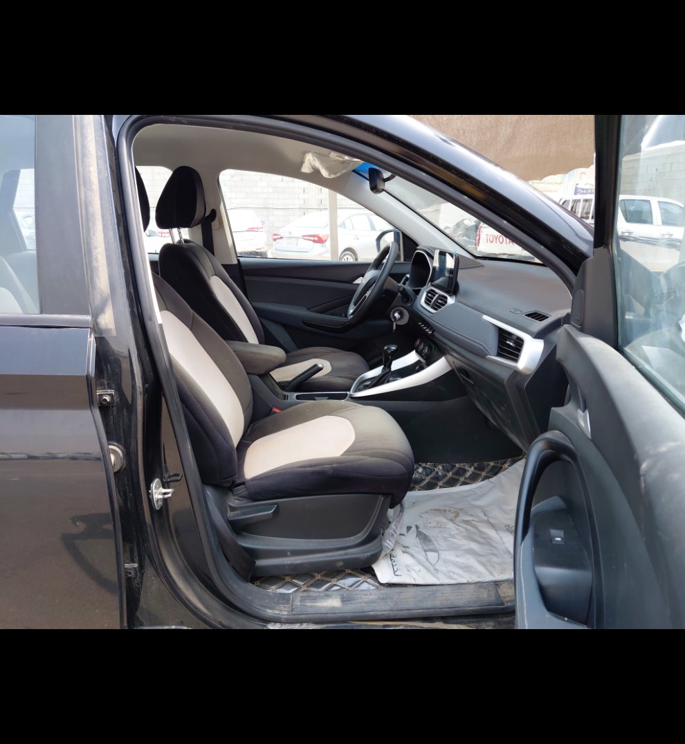 Chevrolet  Captiva LS Sports  2023 image