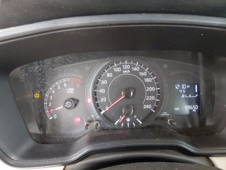 Toyota Corolla XLI _ Hold _ للتاكد من التصوير 2023 image