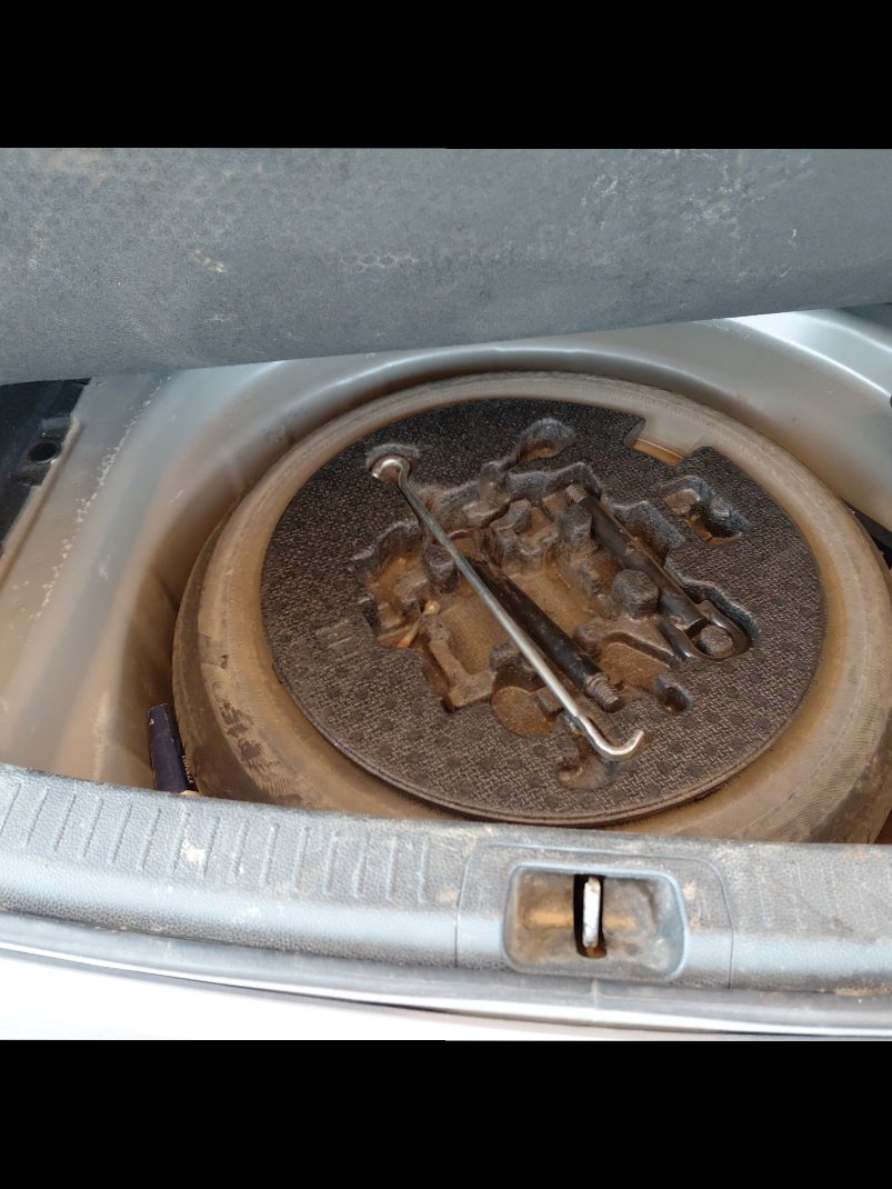 Toyota Corolla XLI _ Hold _ للتاكد من التصوير 2023 image