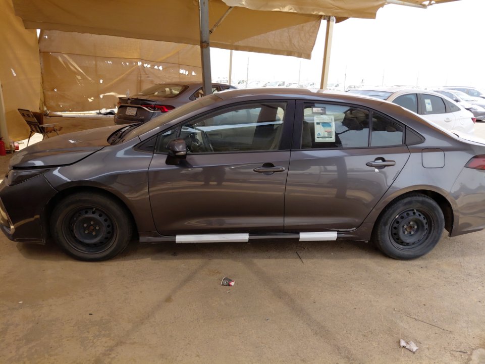 Toyota Corolla XLI _ Hold _ للتاكد من التصوير 2023 image