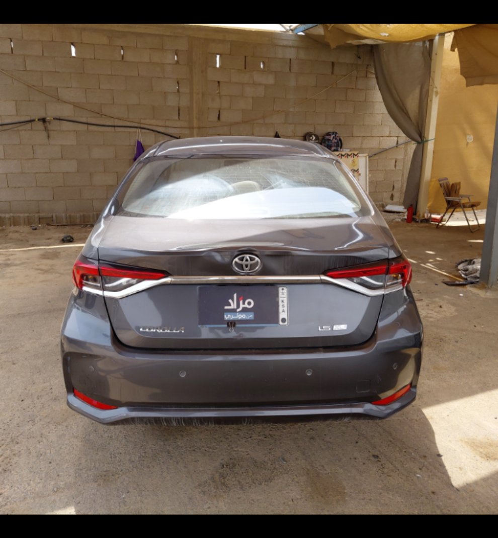 Toyota Corolla XLI _ Hold _ للتاكد من التصوير 2023 image