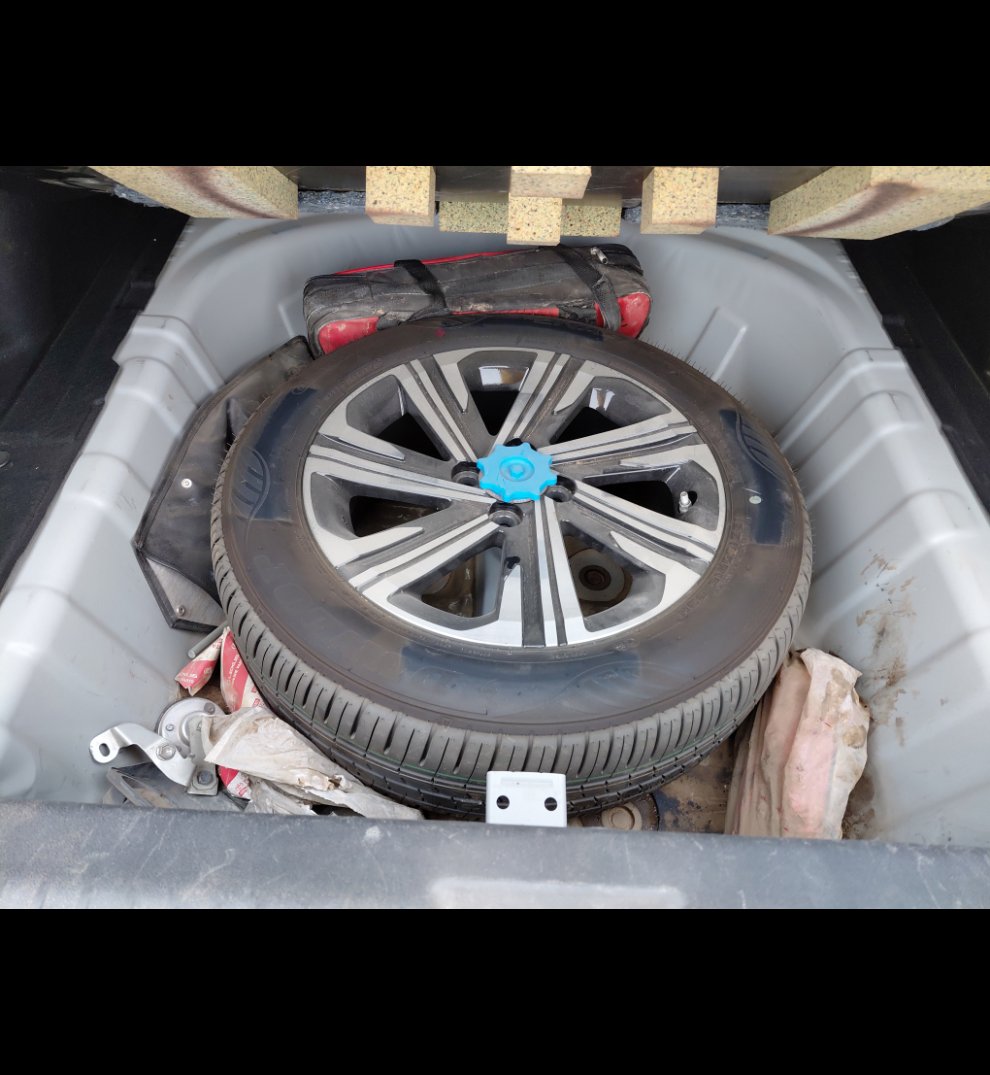 تويوتا يارس SD Y PLUS 2023 image