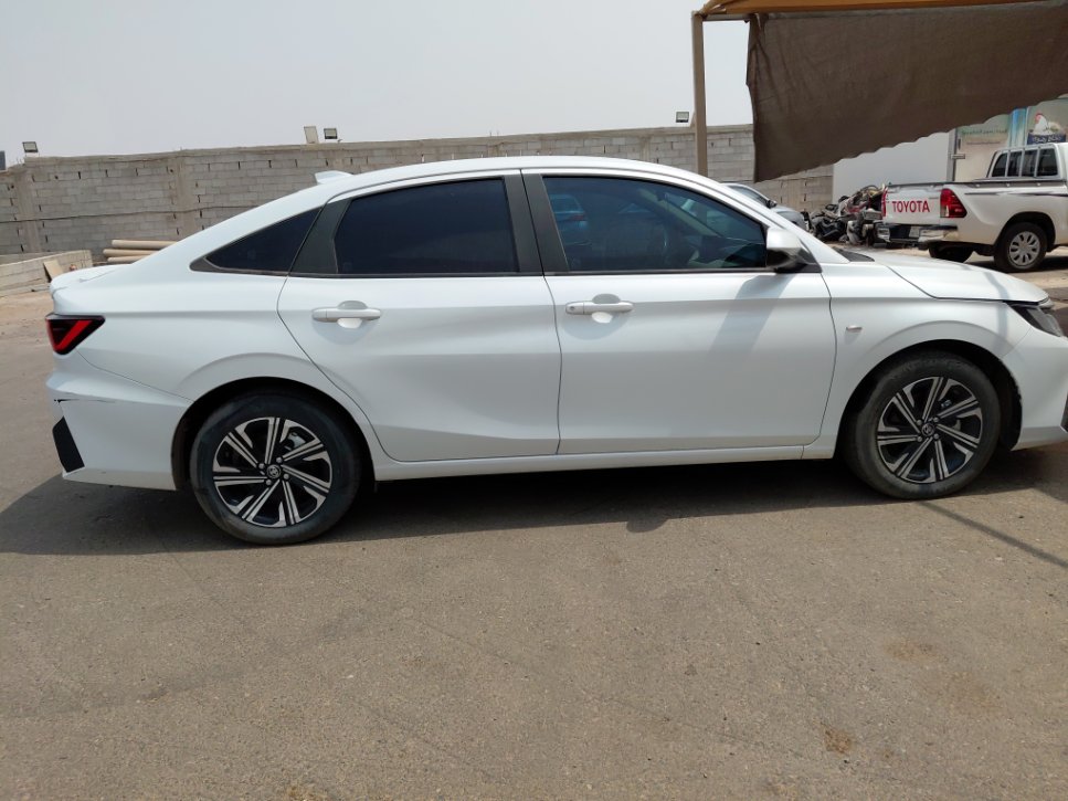 تويوتا يارس SD Y PLUS 2023 image