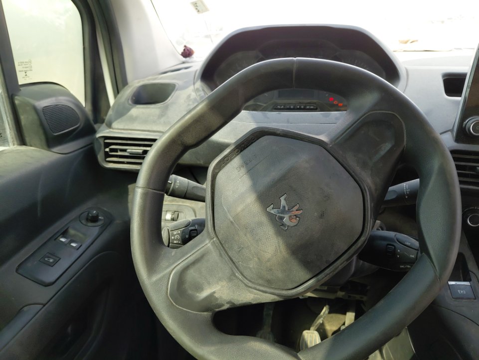 Peugeot  Partner  2023 image