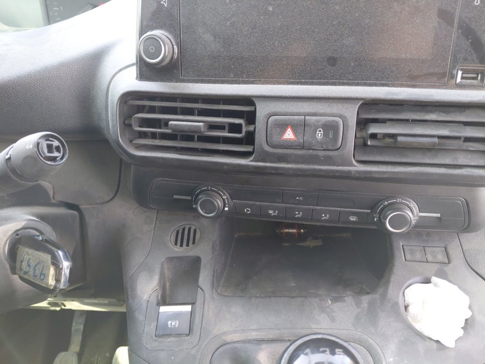 Peugeot  Partner  2023 image