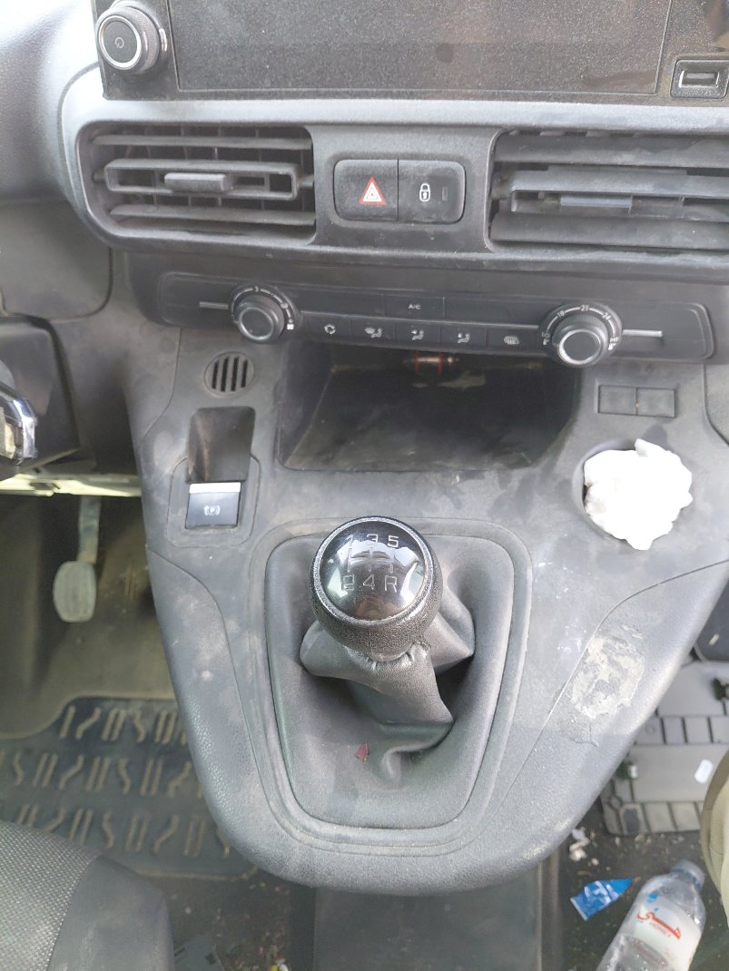 Peugeot  Partner  2023 image