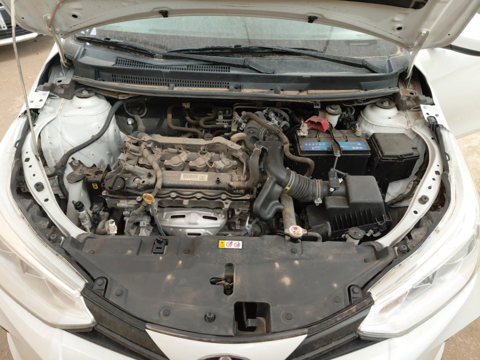 تويوتا يارس SD Y FLT 2022 image