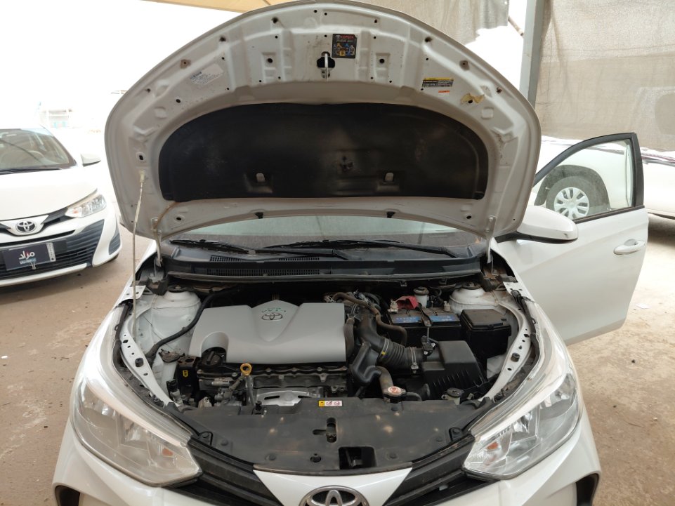 تويوتا يارس SD Y FLT 2022 image