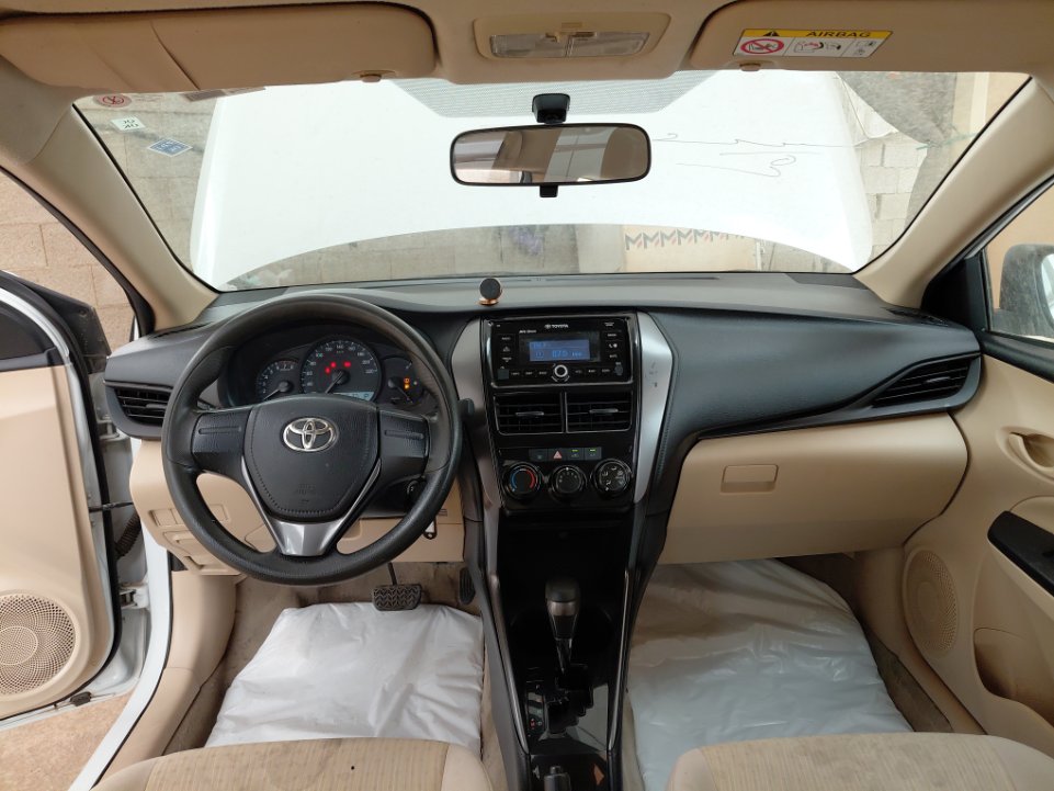 تويوتا يارس SD Y FLT 2022 image