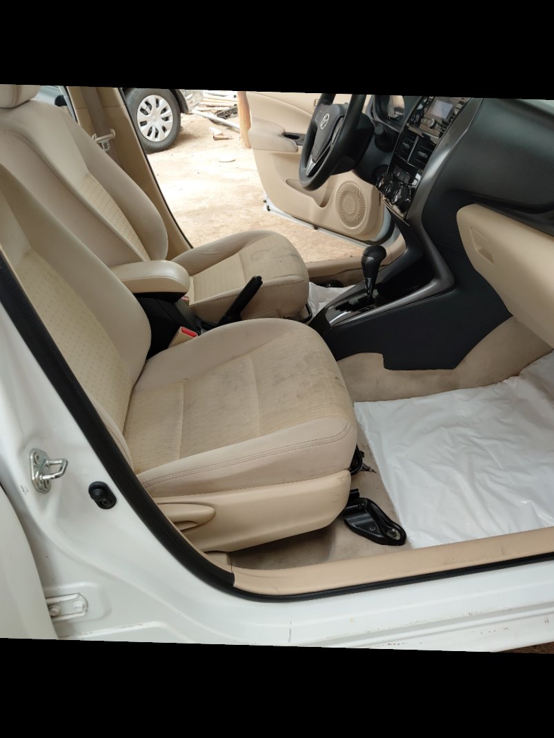 تويوتا يارس SD Y FLT 2022 image