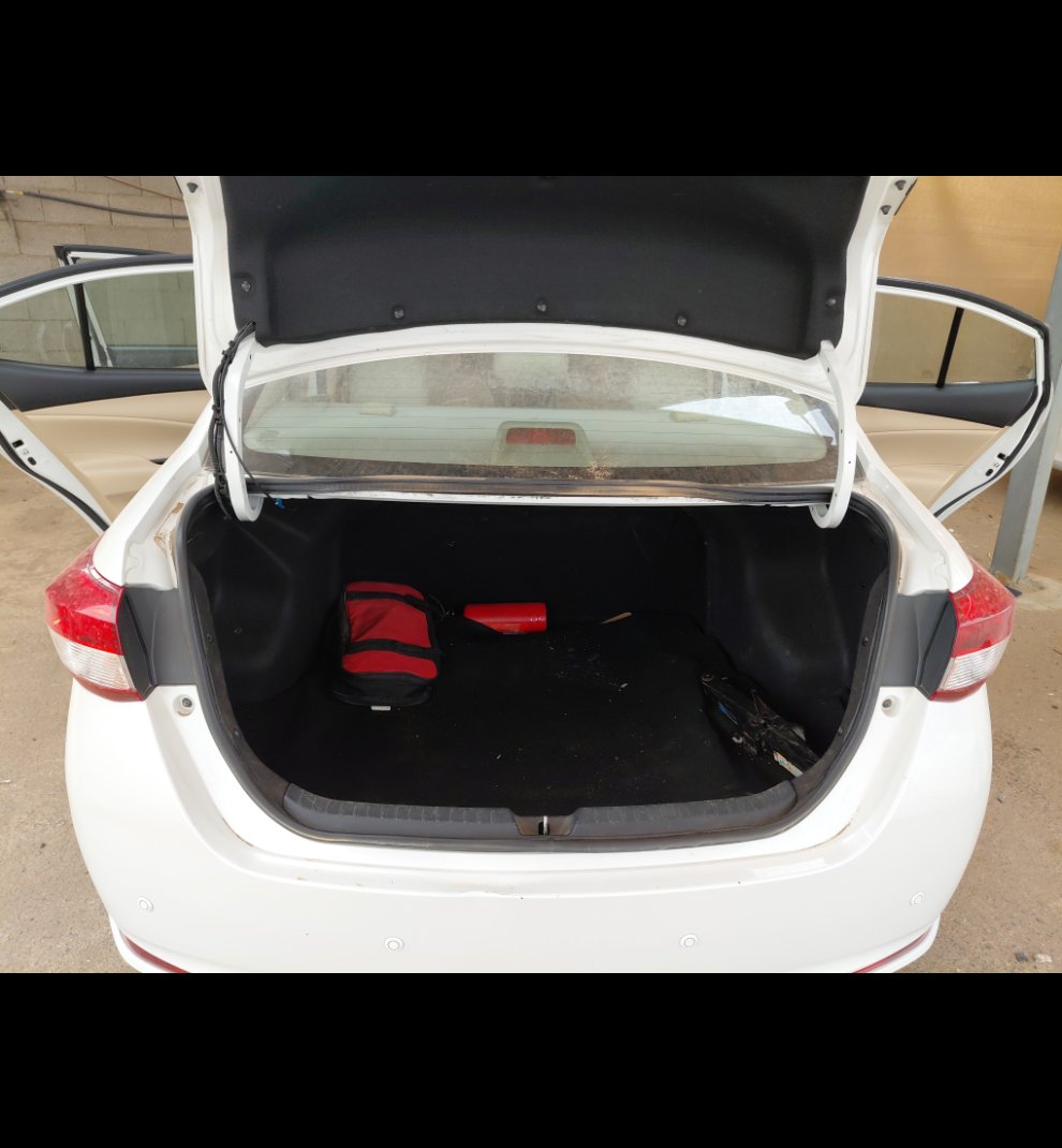 تويوتا يارس SD Y FLT 2022 image