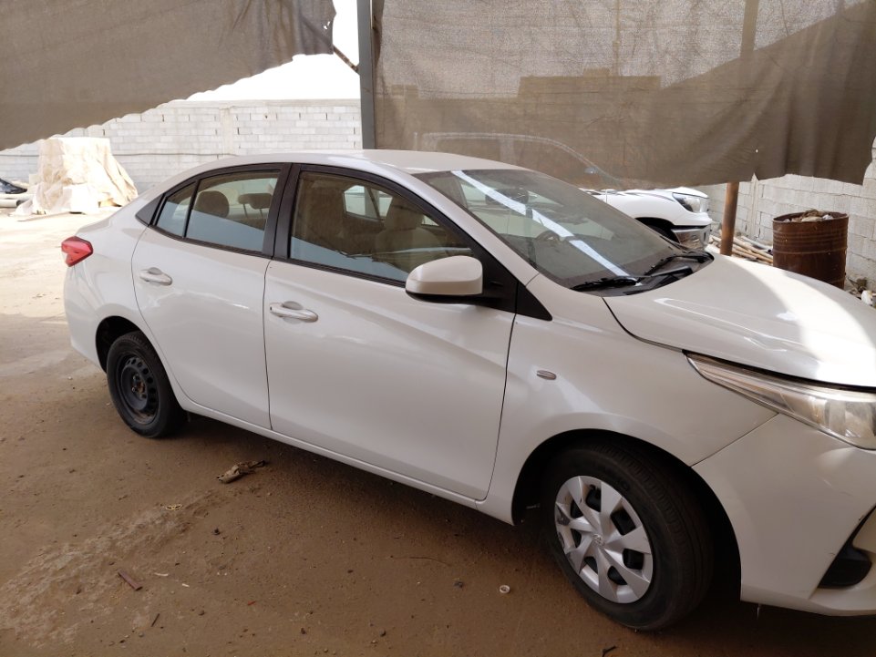 تويوتا يارس SD Y FLT 2022 image