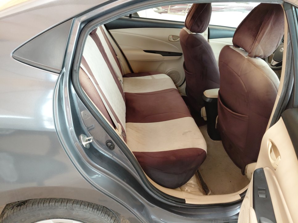 تويوتا يارس SD Y FLT  2021 image