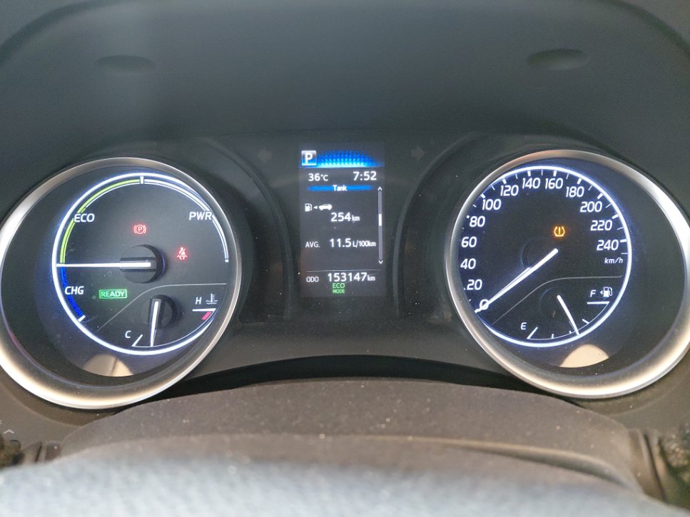 Toyota Camry GLE HEV 2020 image