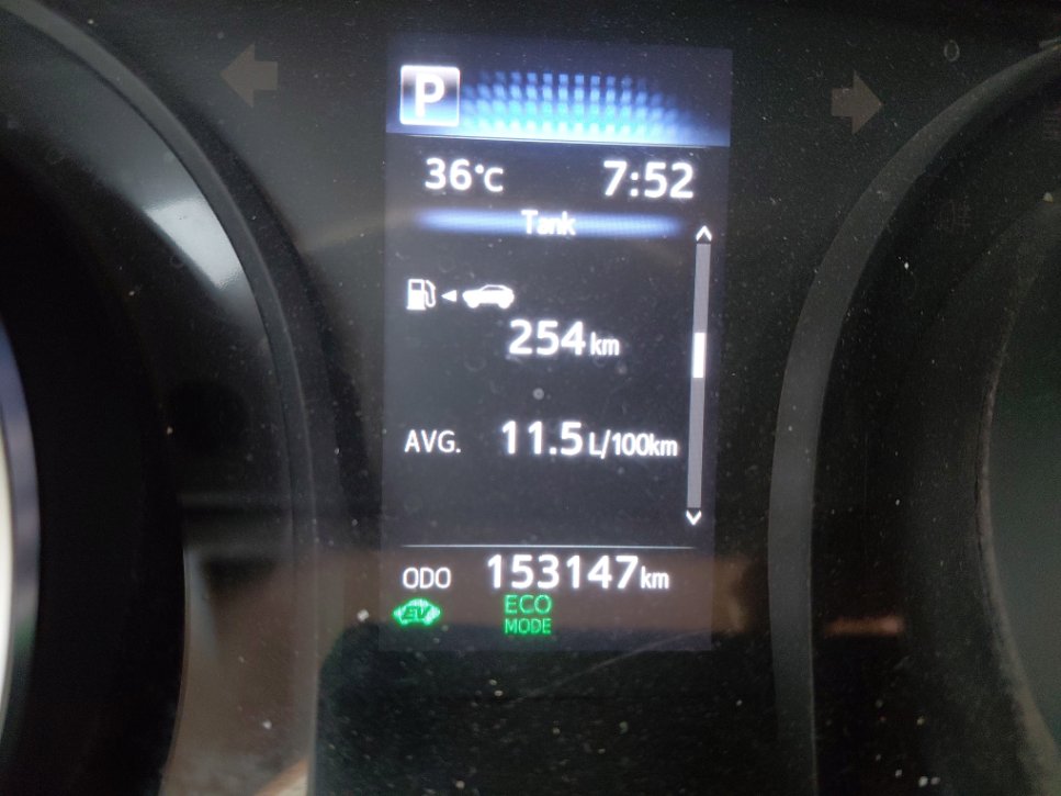 Toyota Camry GLE HEV 2020 image