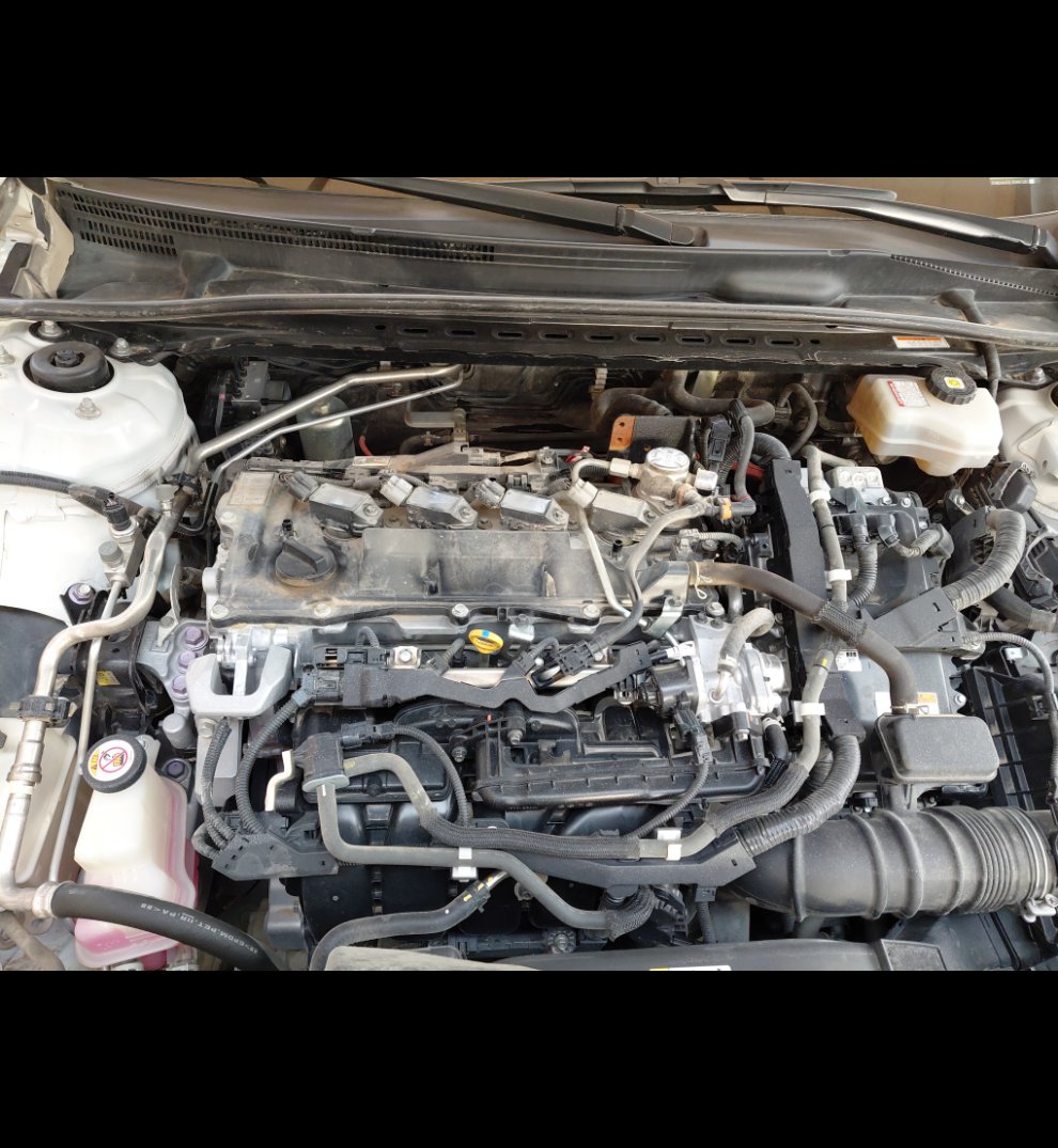 Toyota Camry GLE HEV 2020 image