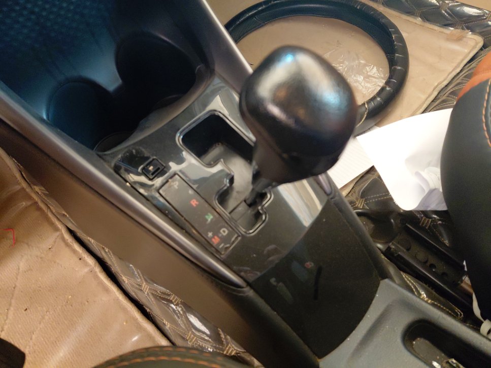 تويوتا يارس SD Y FLT 2022 image