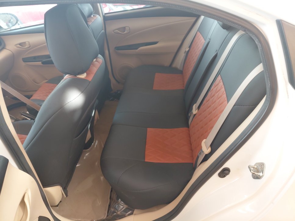 تويوتا يارس SD Y FLT 2022 image