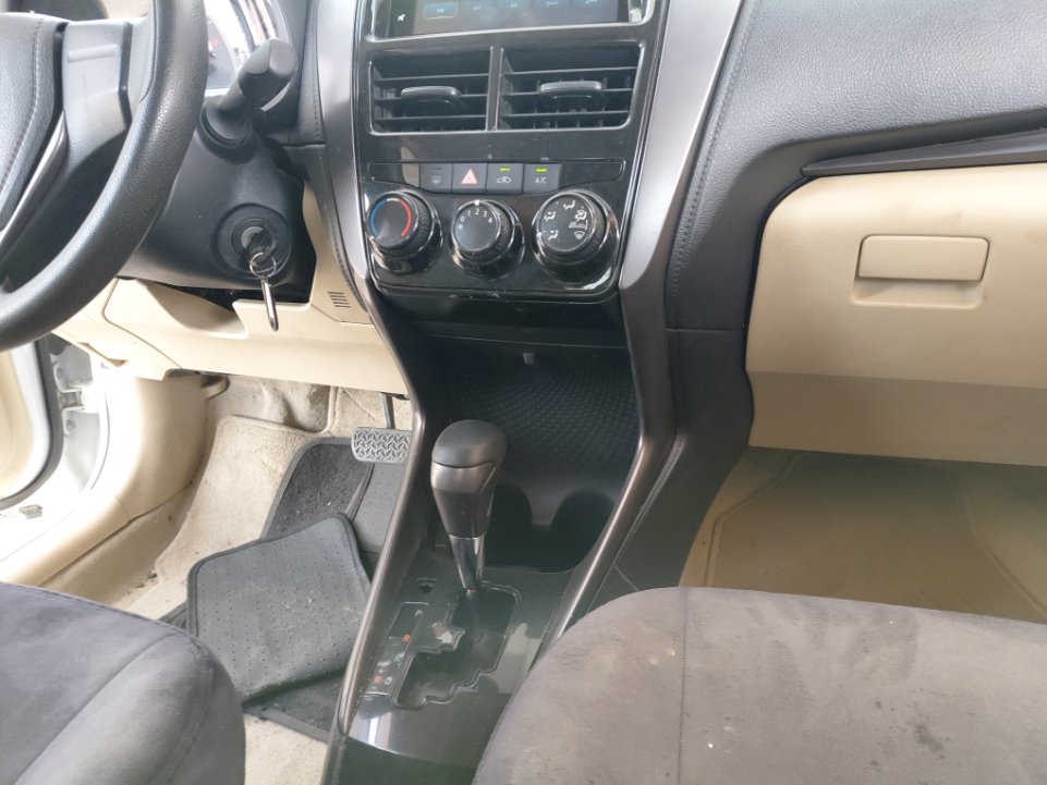 تويوتا يارس SD Y FLT 2022 image